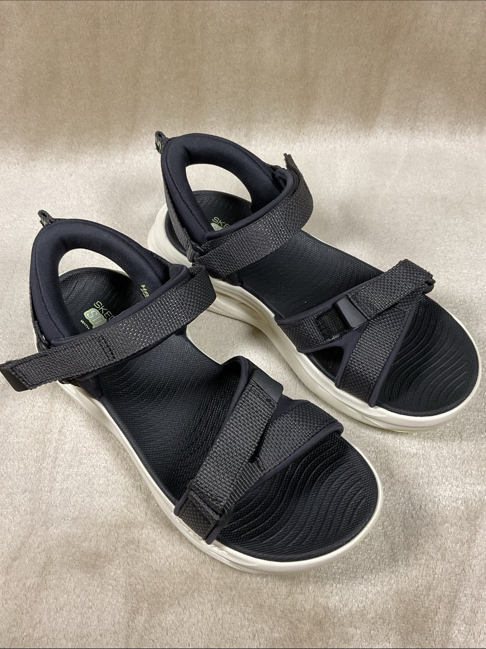 Skechers Black Slip-ins Max Cushioning Glide-Step Sandal Skylar Size 8